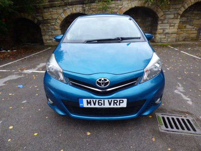 Toyota Yaris 1.33 VVT-i SR 5dr Hatchback Petrol Turquoise
