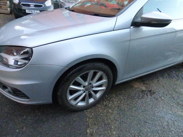 2011 Volkswagen Eos 2.0 TDI BlueMotion Tech SE 2dr