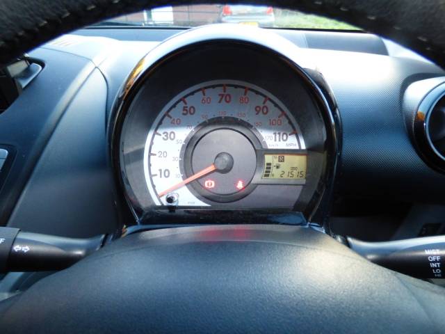 2012 Toyota Aygo 1.0 VVT-i Go 5dr [AC] MMT